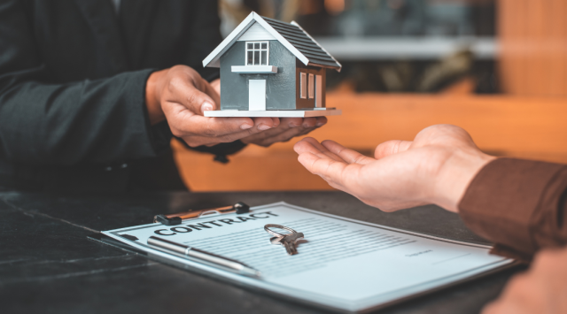 sell your house fast in elmont